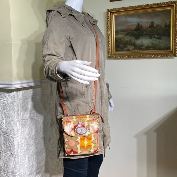 Fossil Key Per Floral Coated Canvas & Leather Cross Body Bag - Picture 2 of 15